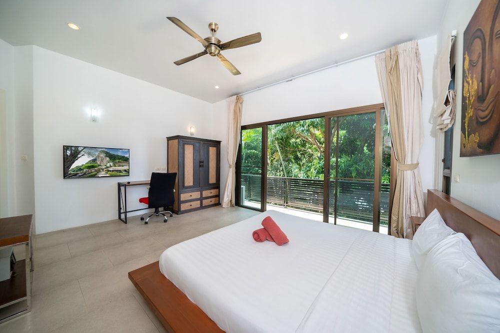 Grand Tropical Pool Villa Oxavia NaiHarn Luxury Villa 3