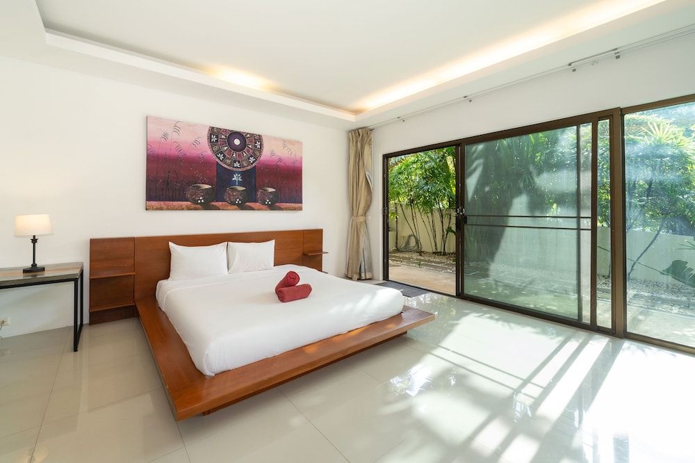 Grand Tropical Pool Villa Oxavia NaiHarn Luxury Villa 11