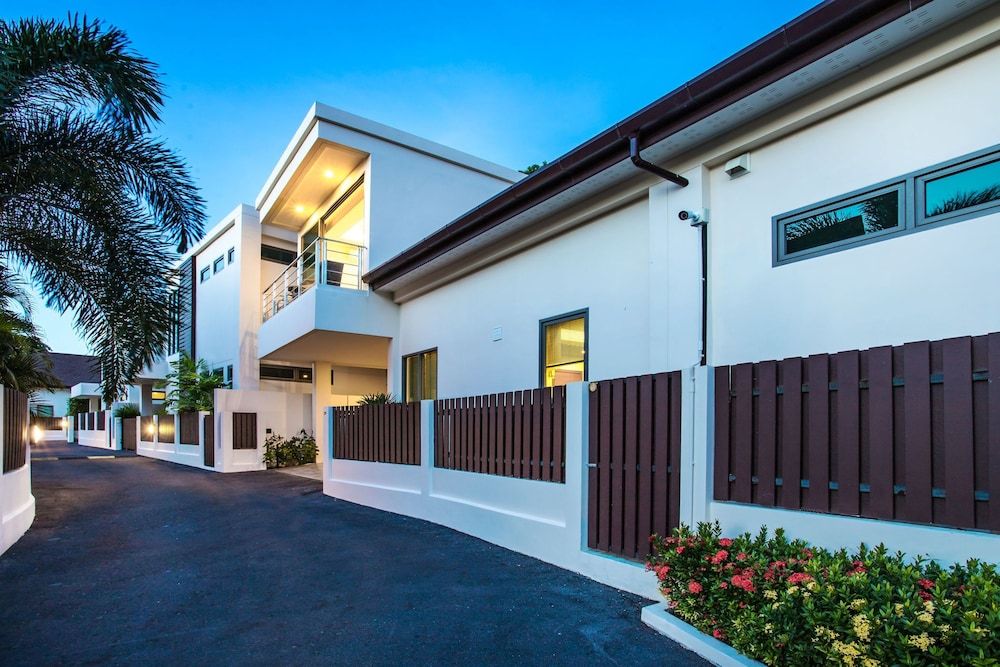 undefined Trendy 4BR Villa Kari in KA Villas Rawai 3