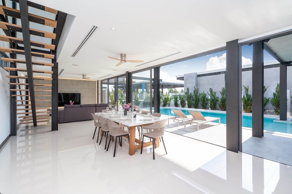 undefined Trendy Modern Pool Villa Sunset Garden 4 4