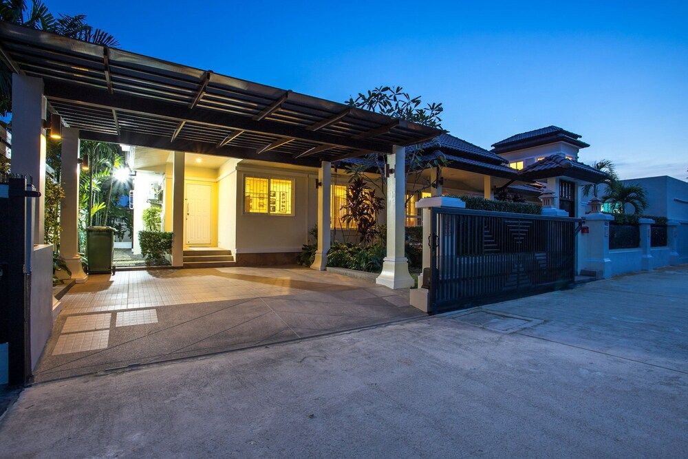 undefined Idyllic 4BR Pool Villa Maya in Rawai