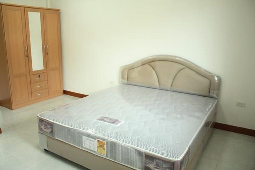 undefined Lovely House With Access to Large Swimming Pool and Near Chalong Pier Num001 7