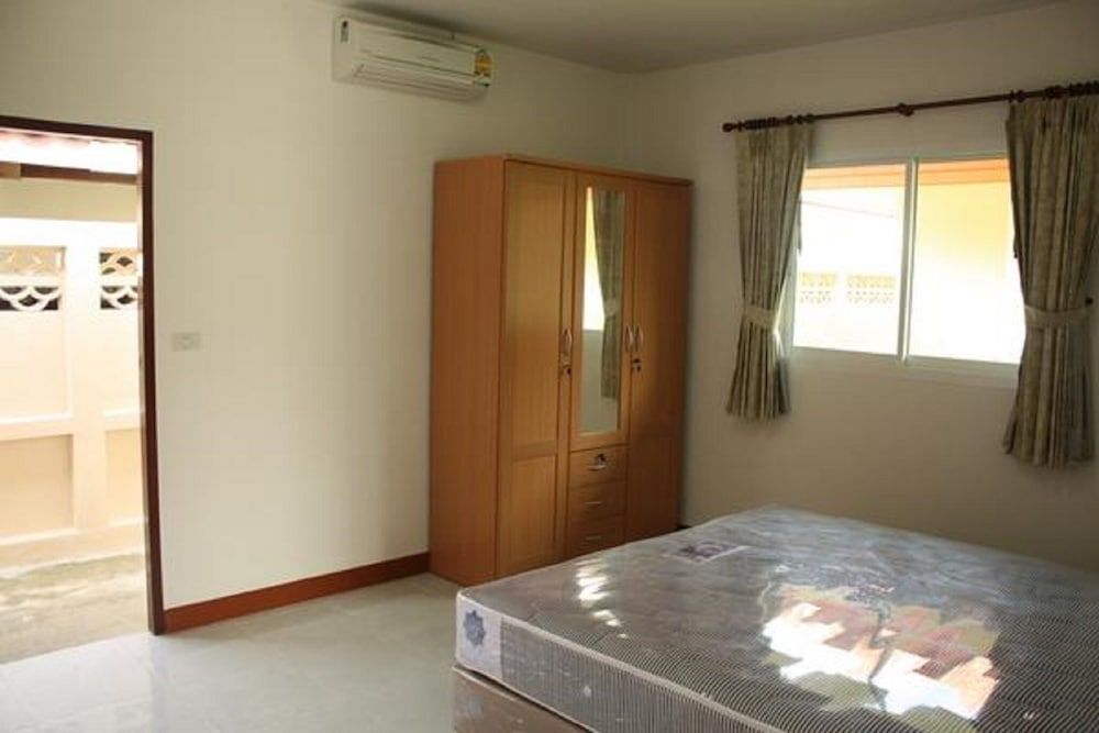 undefined Lovely House With Access to Large Swimming Pool and Near Chalong Pier Num001 8