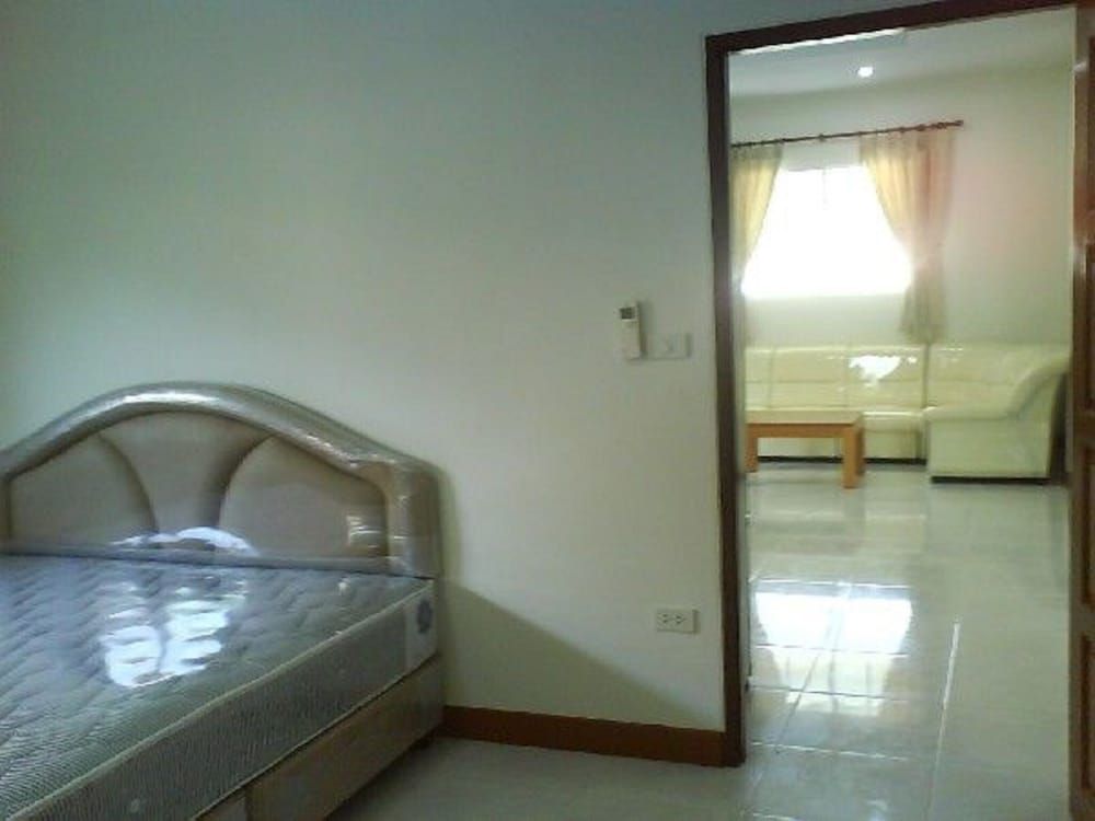 undefined Lovely House With Access to Large Swimming Pool and Near Chalong Pier Num001 9