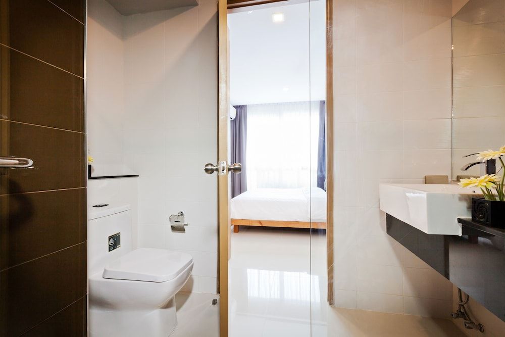 Grand Nai Harn Suites Deluxe Studio with Balcony Room 8