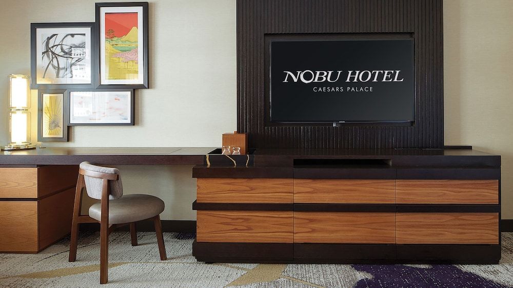 NOBU Las Vegas – A Caesars Rewards Destination Nobu Deluxe Room, 1 King Bed 4