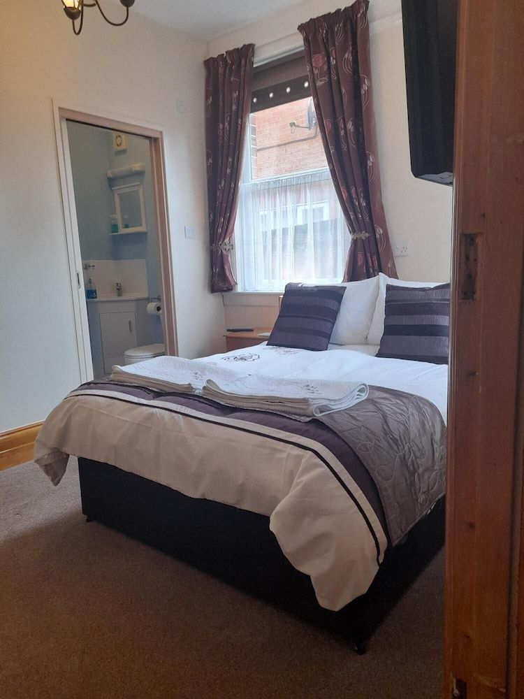 Double Room, Ensuite, Ground Floor