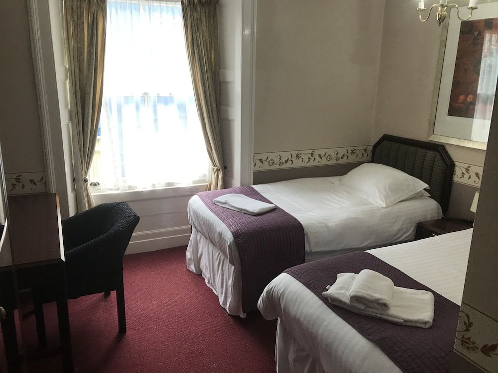 Superior Twin Room, Ensuite