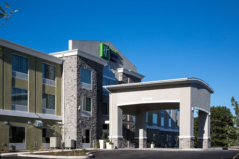 Holiday Inn Express Hotel & Suites, Carlisle-Harrisburg Area by IHG
