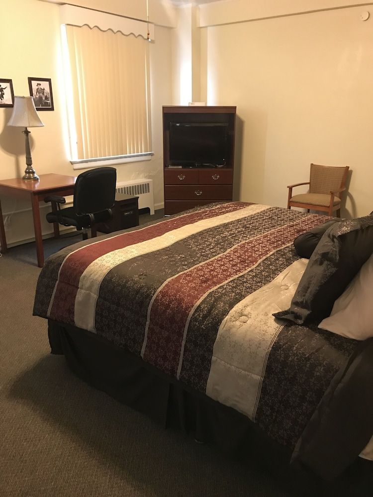 Single Room, 1 Double Bed