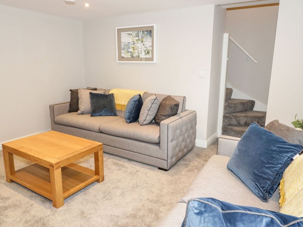 The Blue Lion Superior Apartment, Private Bathroom (Apartment 3) 5