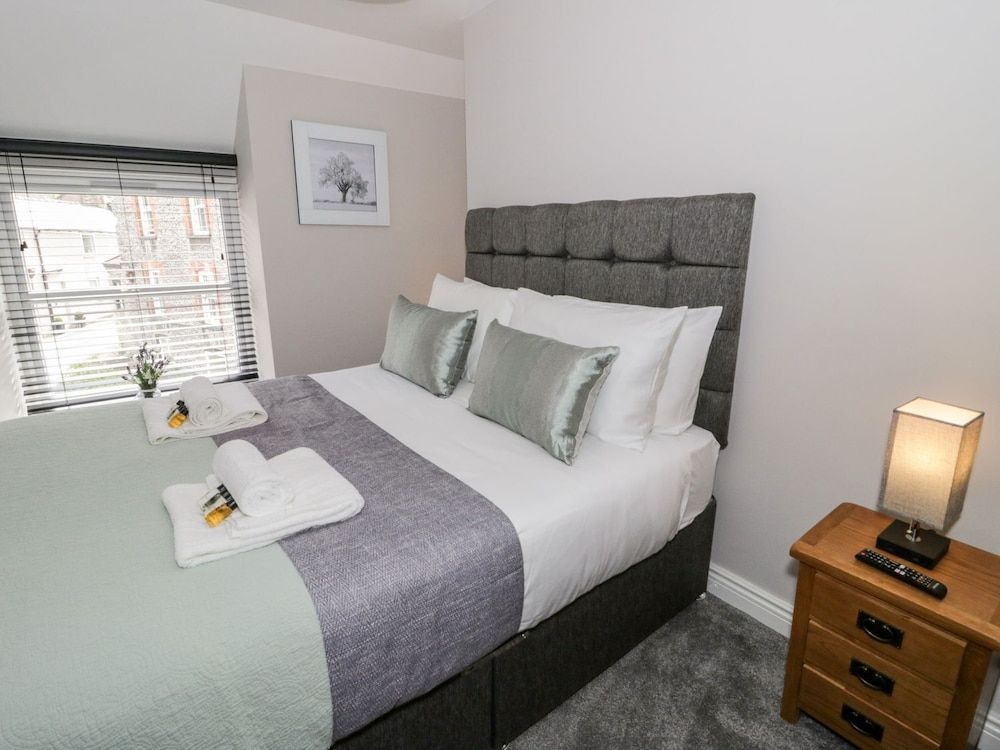 The Blue Lion Superior Apartment, Private Bathroom (Apartment 3) 2