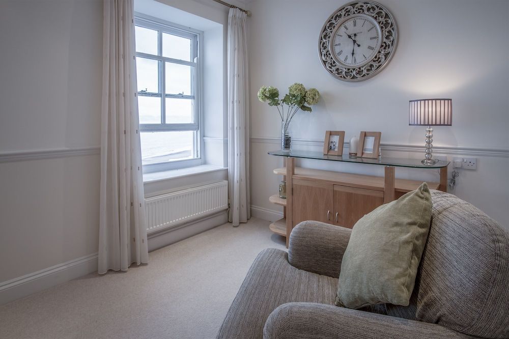 Apartment (2 Bedrooms)