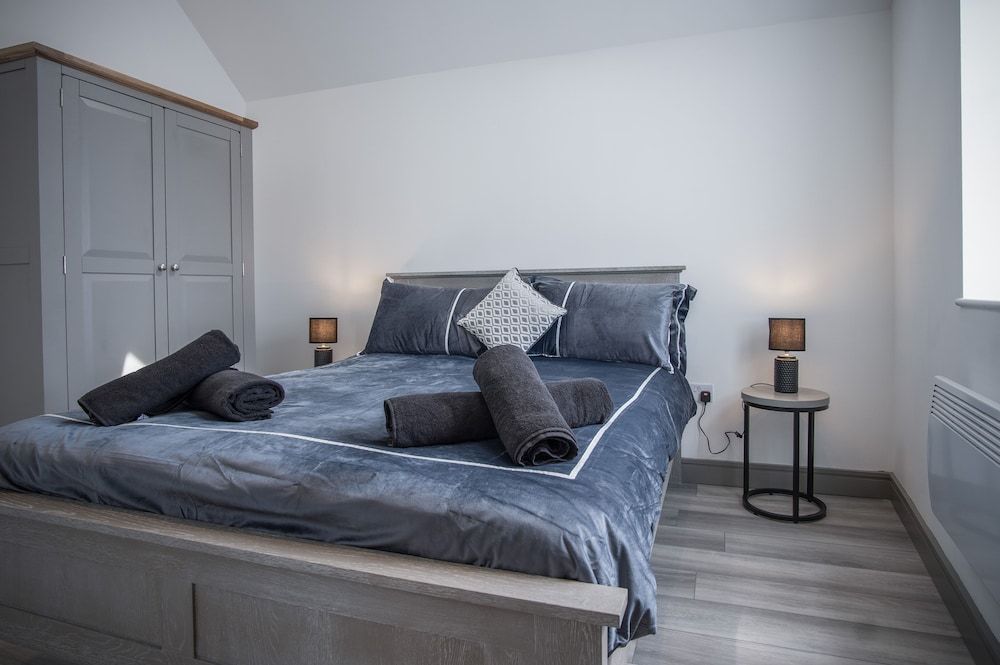 Apartment (2 Bedrooms)