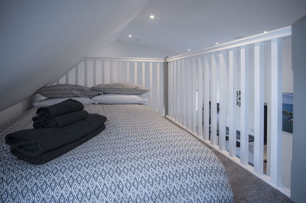 Apartment (2 Bedrooms)