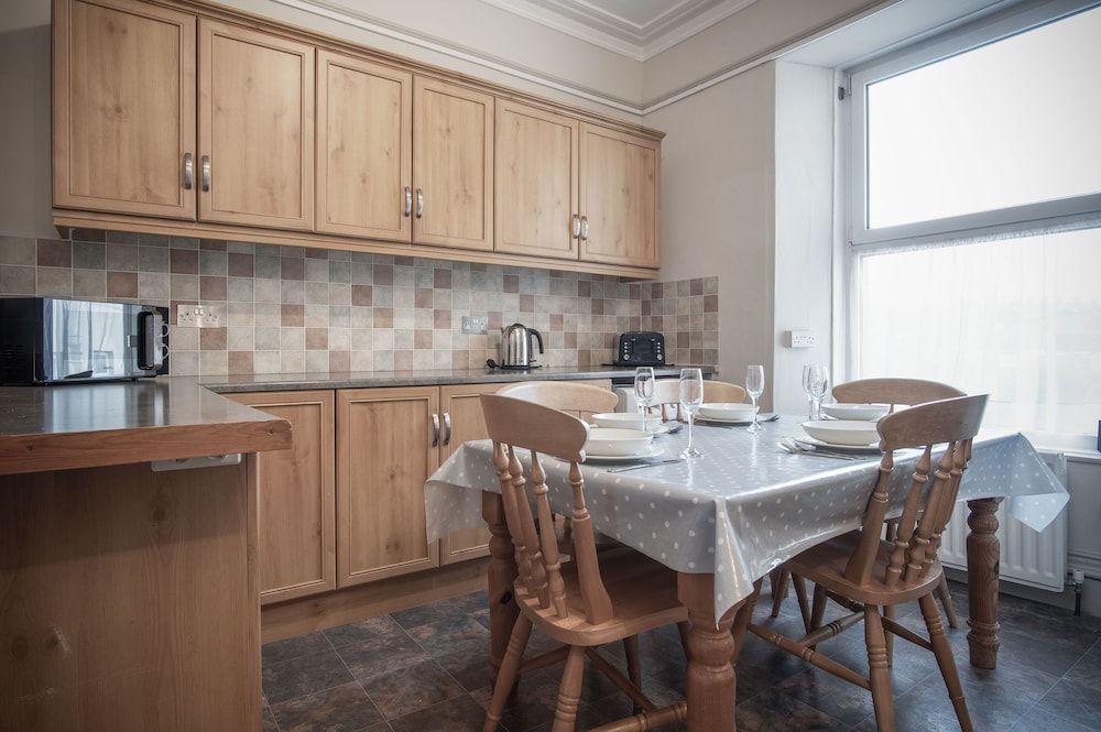 Apartment (2 Bedrooms)