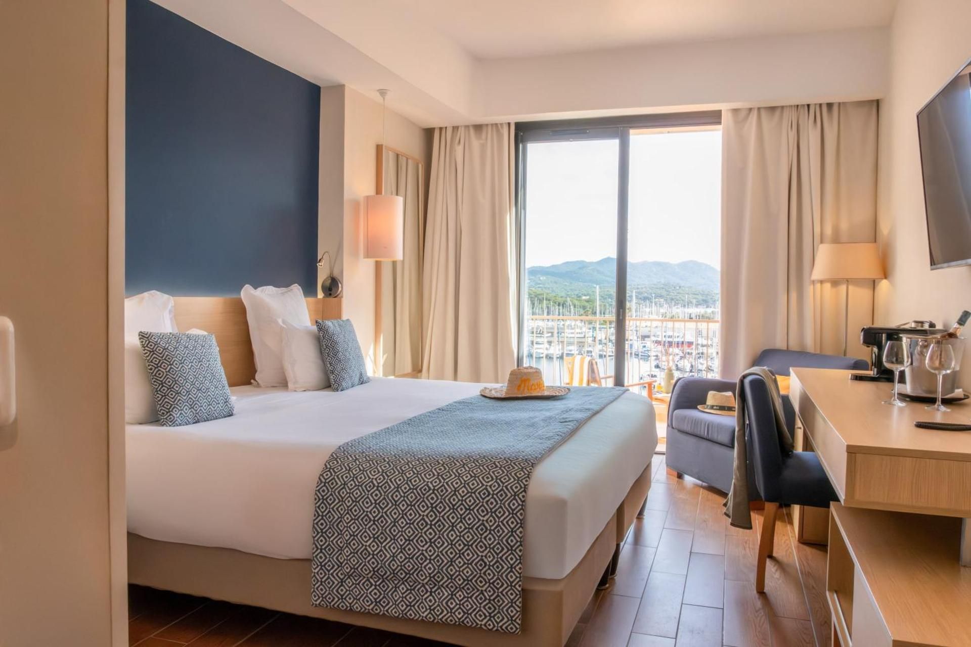 Superior Double Room with Terrace