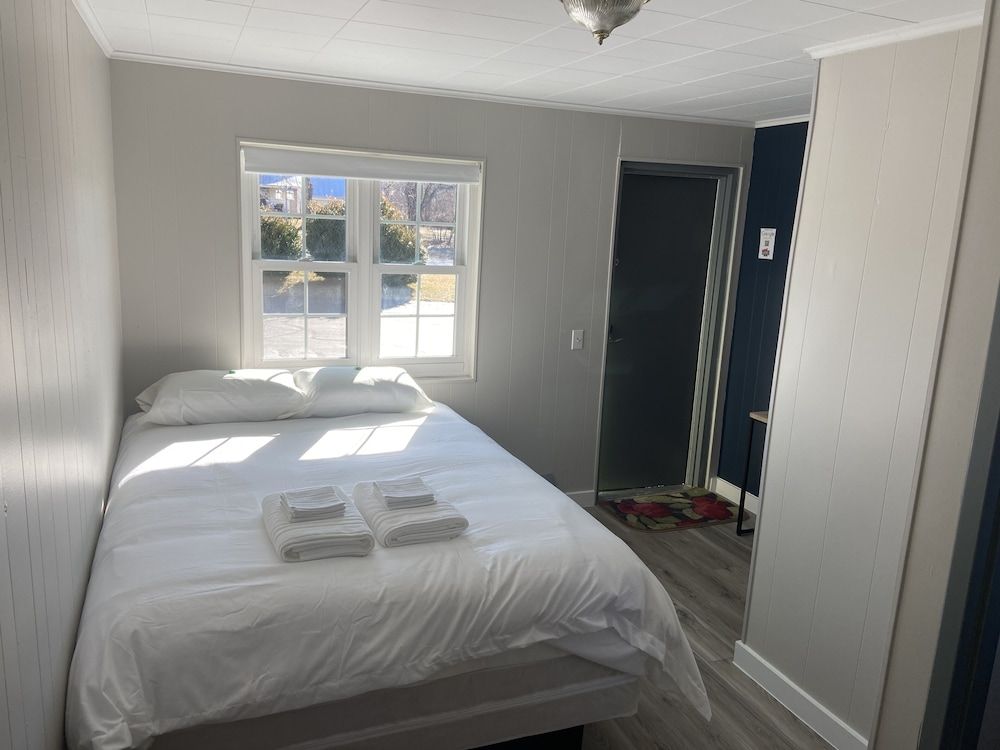 Business Double Room, 1 Queen Bed, Non Smoking