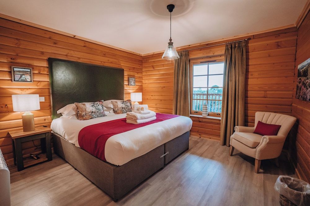 Cabin, 3 Bedrooms (Aspen)