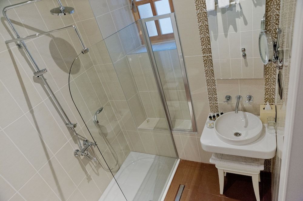 Hich Hotel Konya King  Suite Panaromic View 8