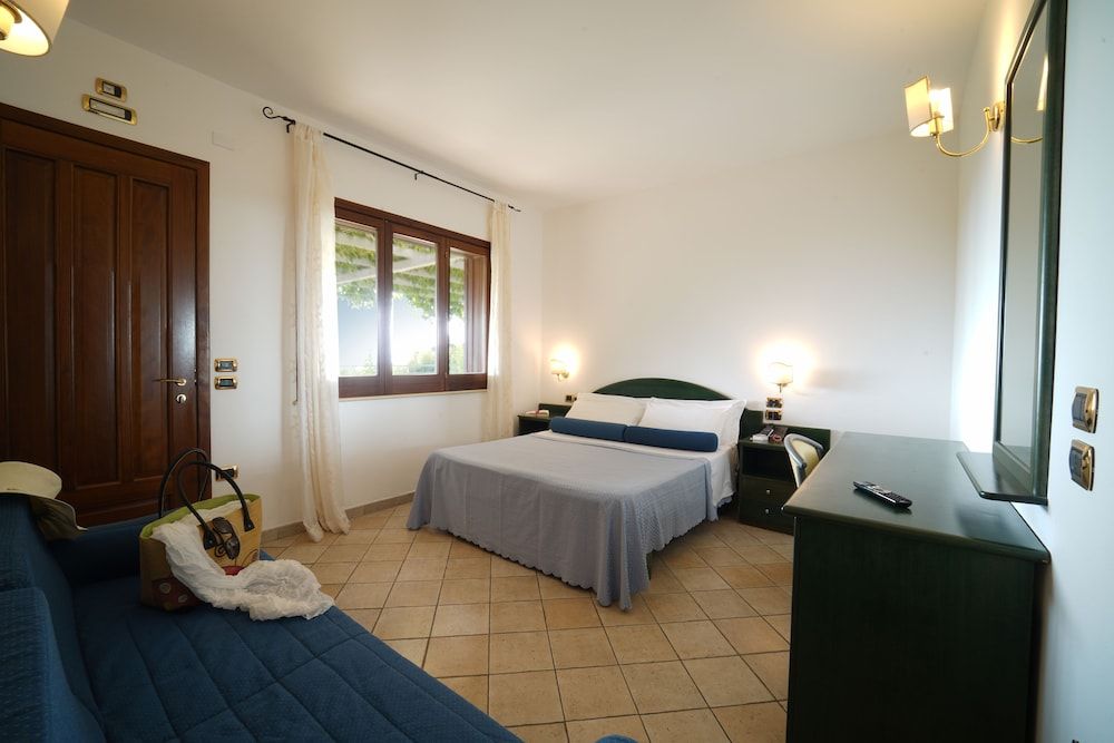 Basic Double or Twin Room