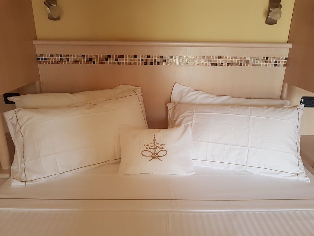 Triple Room, Balcony