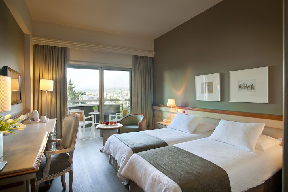 Alasia Hotel Superior Double Room, City View 3