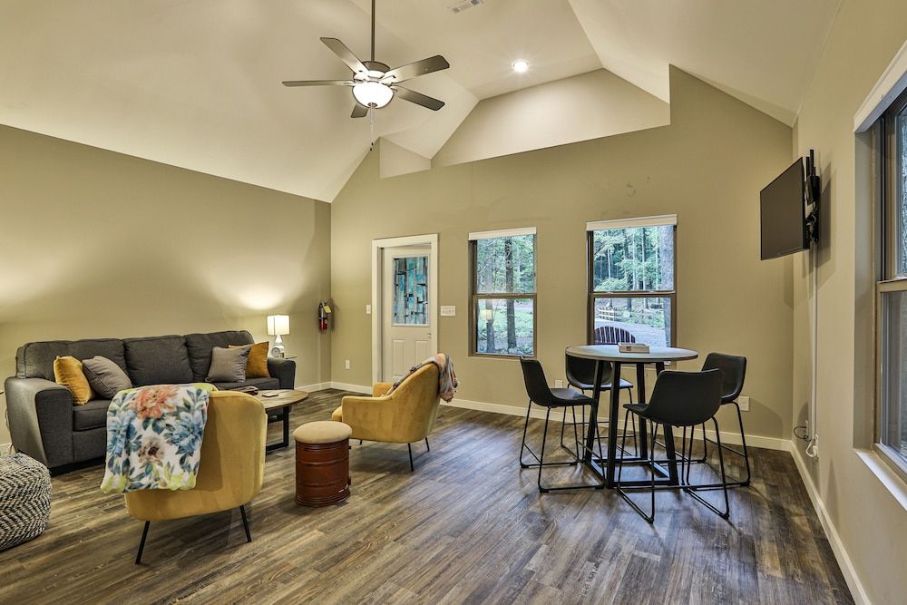 Gingershack Farms Grand Villa, 2 Bedrooms, Kitchenette, Mountainside 5