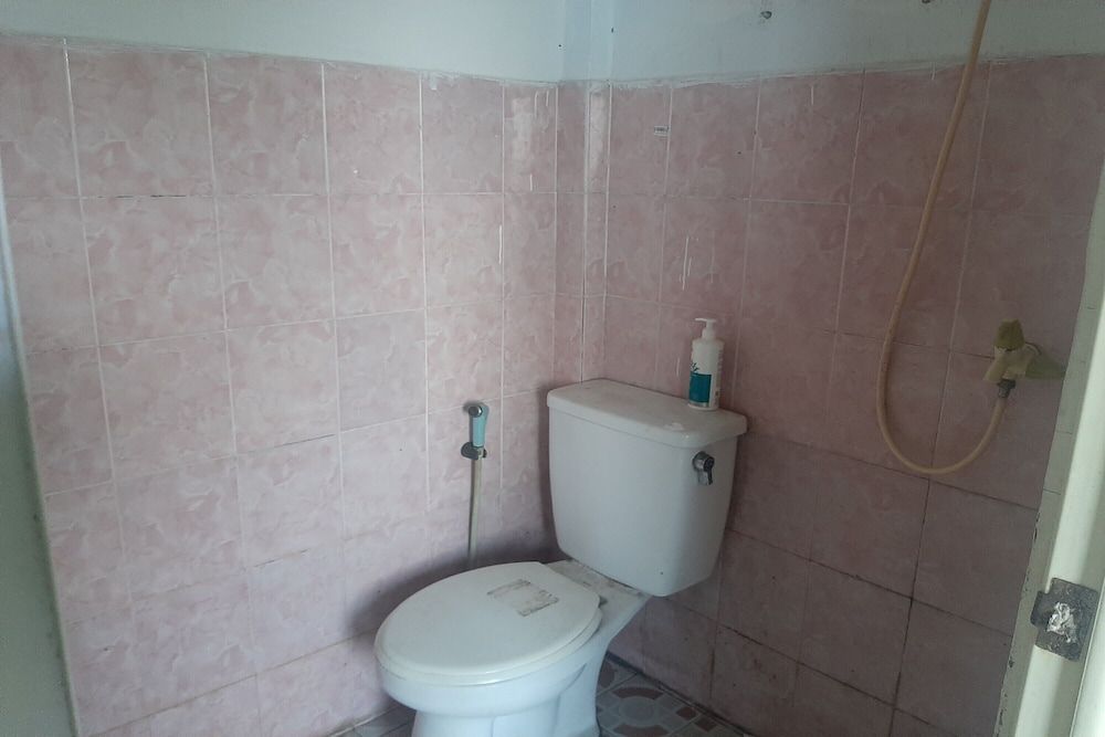 SPOT ON 90535 Cimanuk Pavilion Standard Double Room 17