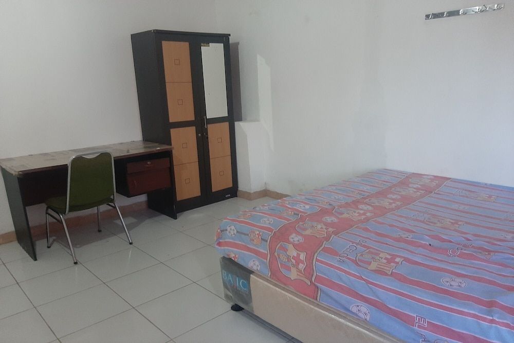 SPOT ON 90535 Cimanuk Pavilion Standard Double Room 3