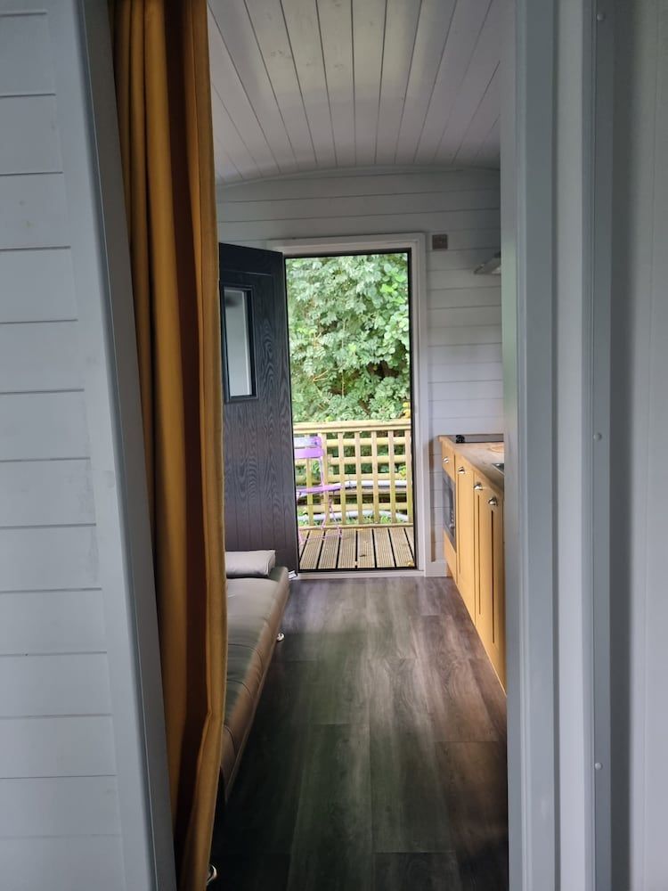 Glamping Hut - Riverview 3 House 4