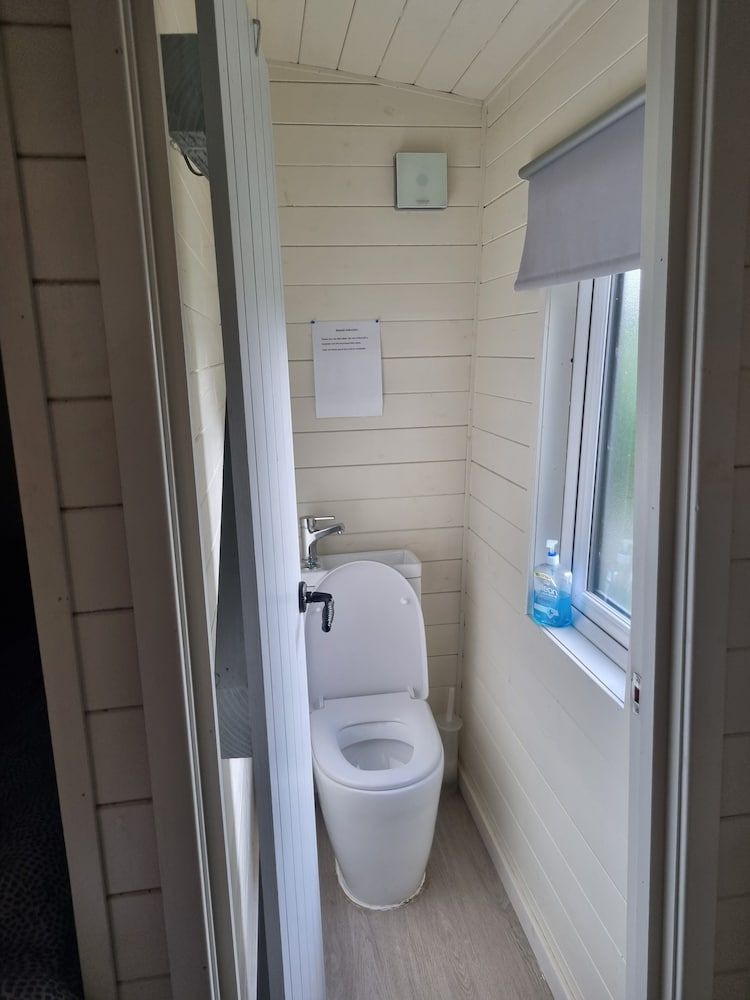 Glamping Hut - Riverview 4 Chalet 16