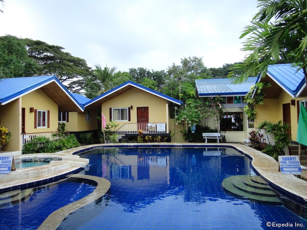 undefined Blue Lagoon Inn & Suites 5