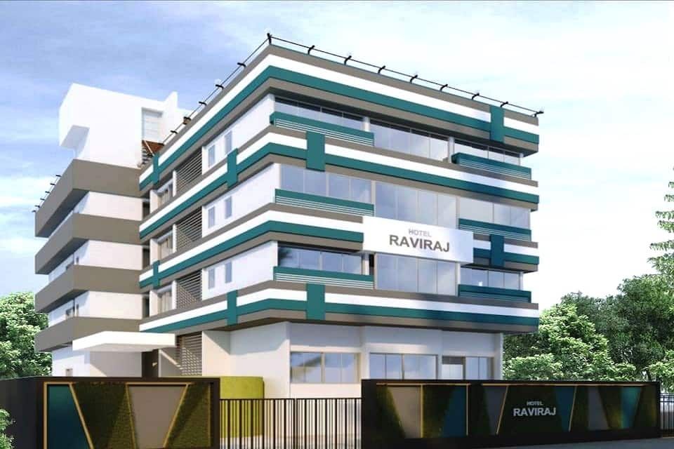Hotel Raviraj 