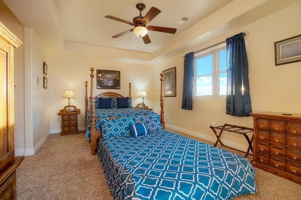 Summit Villa BnB Deluxe Balcony Suite,  Mountain View 4