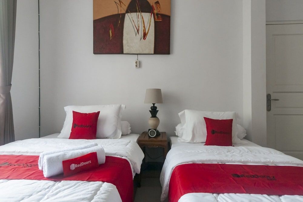 Twin Room (RedDoorz)