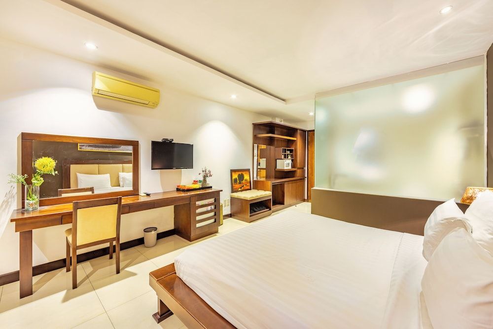 undefined The Noble Swan Central Dong Du Hotel 3