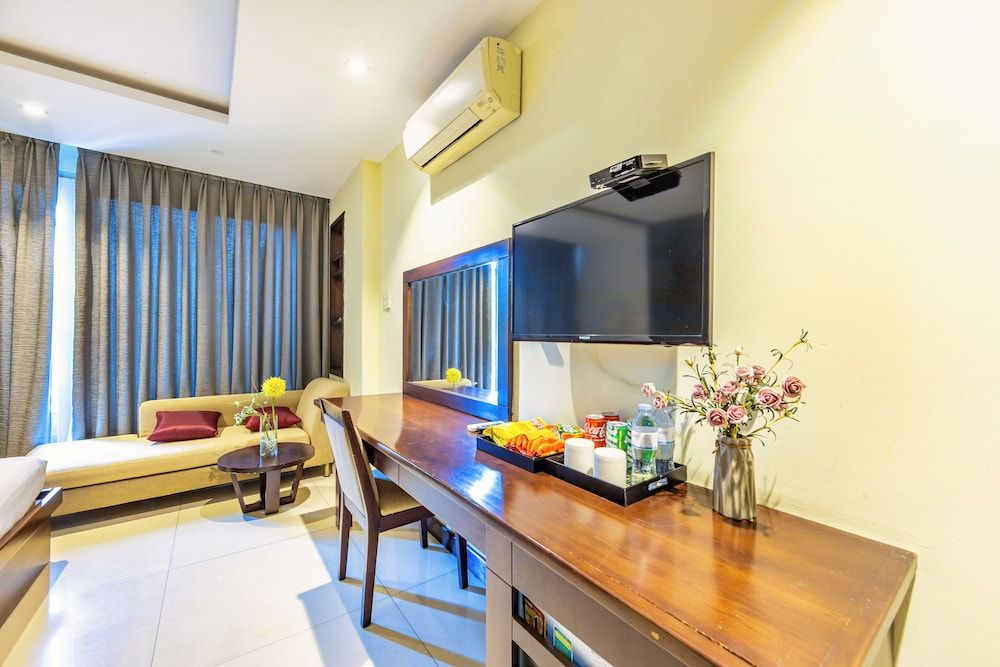 undefined The Noble Swan Central Dong Du Hotel 2