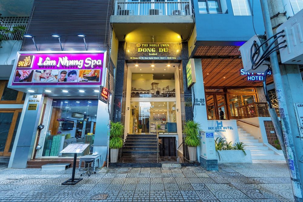 undefined The Noble Swan Central Dong Du Hotel 3