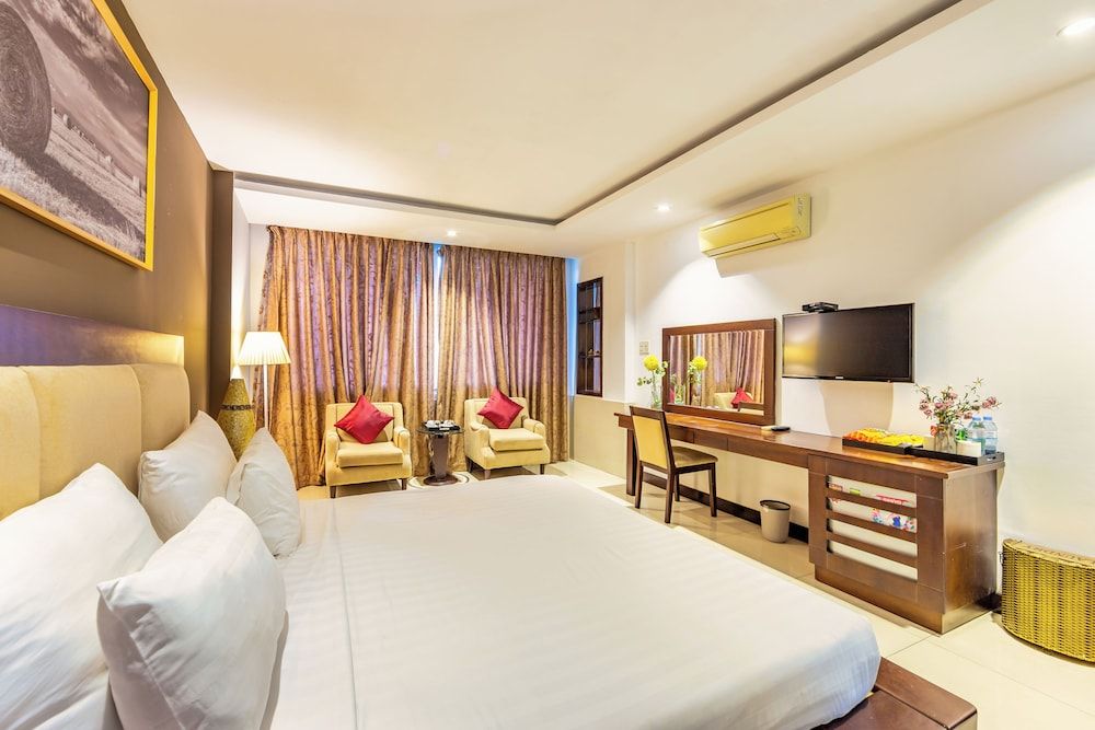 undefined The Noble Swan Central Dong Du Hotel