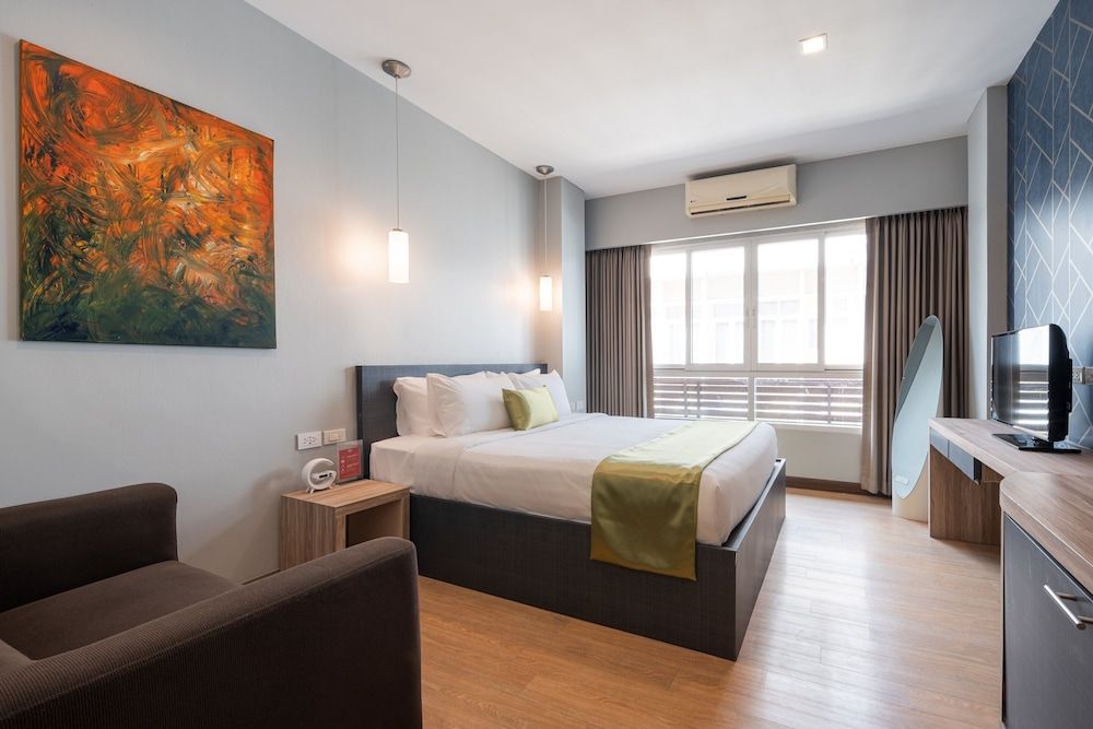 iCheck inn Gems Center Silom Deluxe Room