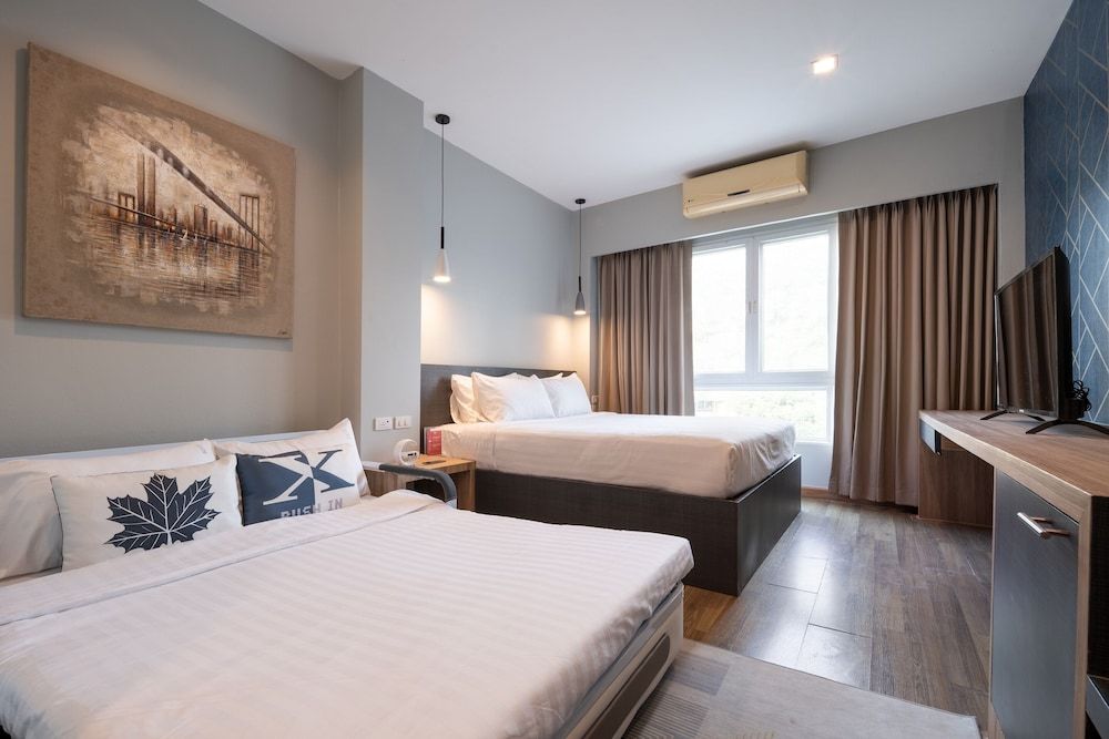 undefined iCheck inn Gems Center Silom