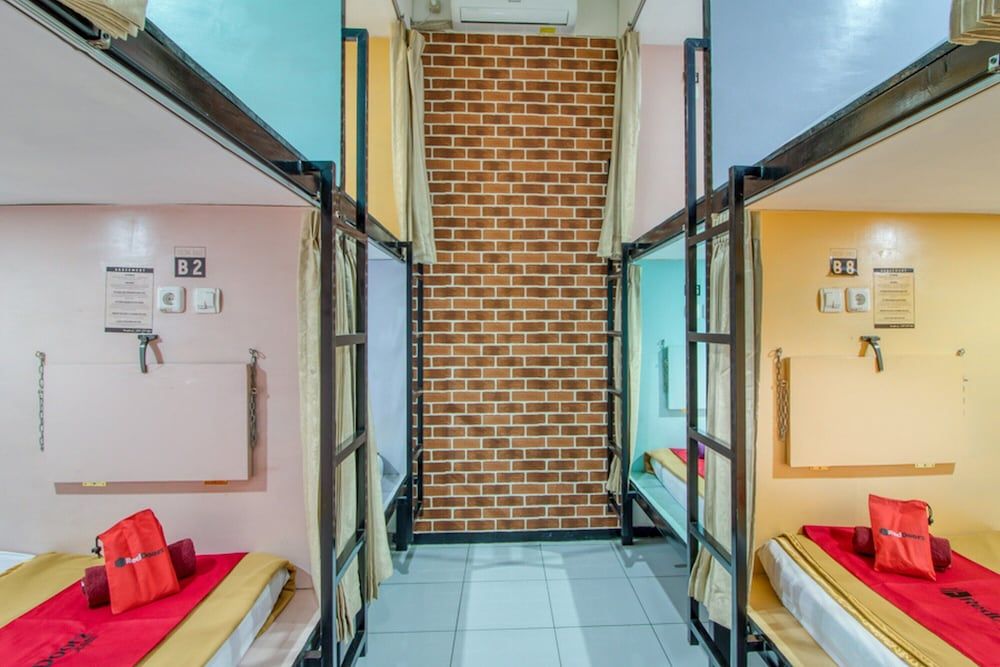 Shared Dormitory, Mixed Dorm (RedDoorz)