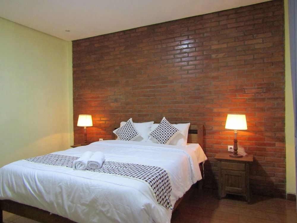 Nia Maretta House Syariah Superior Room 5