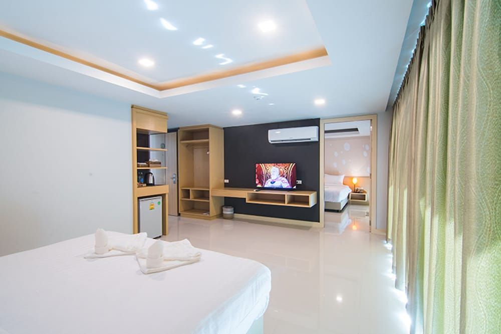 The Peak Chanthaburi Hotel Family Room 2