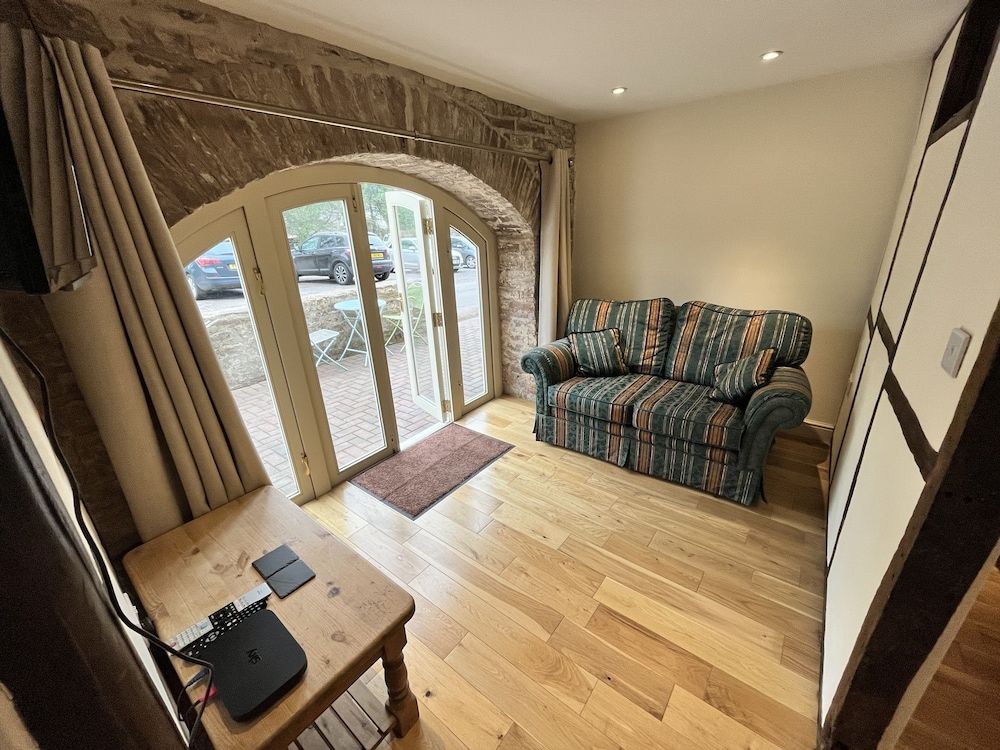 Double Room, Ground Floor (Self Contained Unit)
