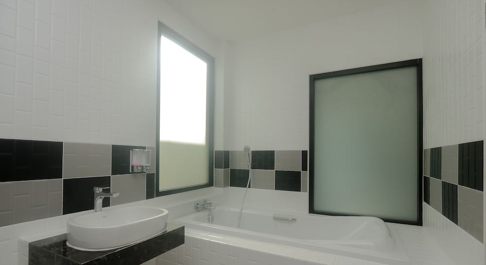 Family Villa , Pool View ( 2 Bedroom - 1 Living room )