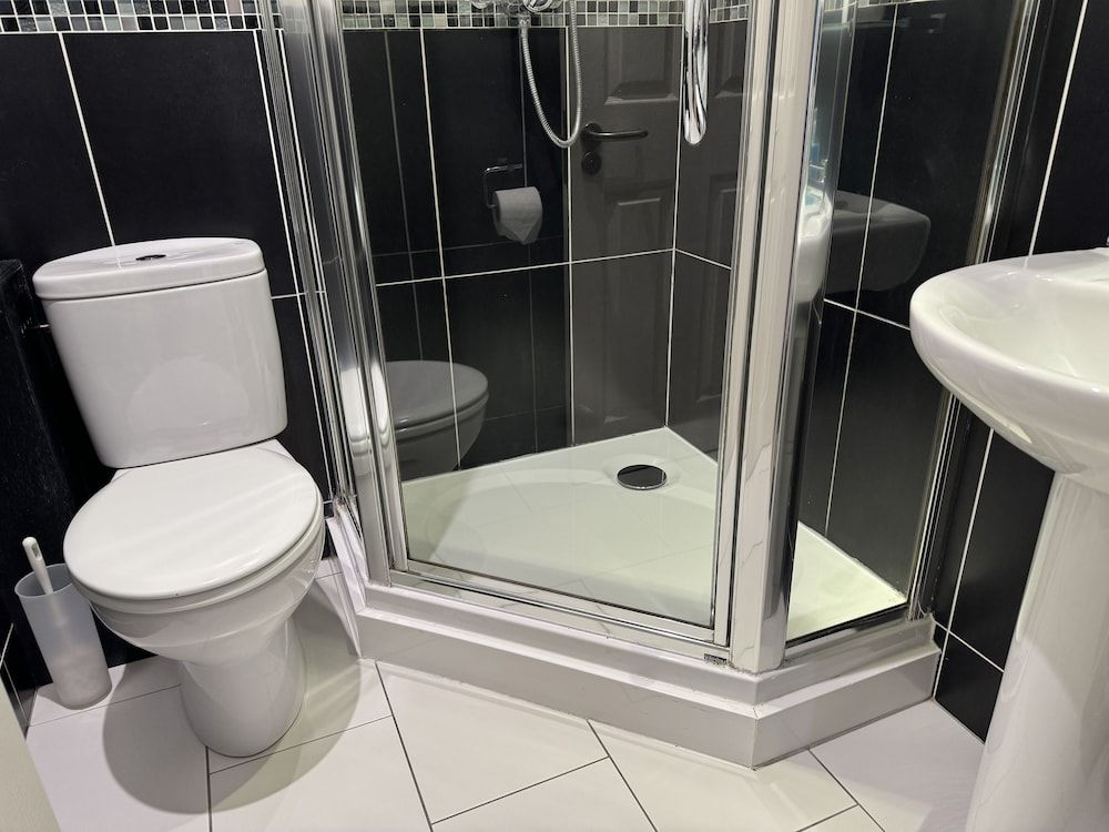 The Pilot Boat Inn Double Room 8