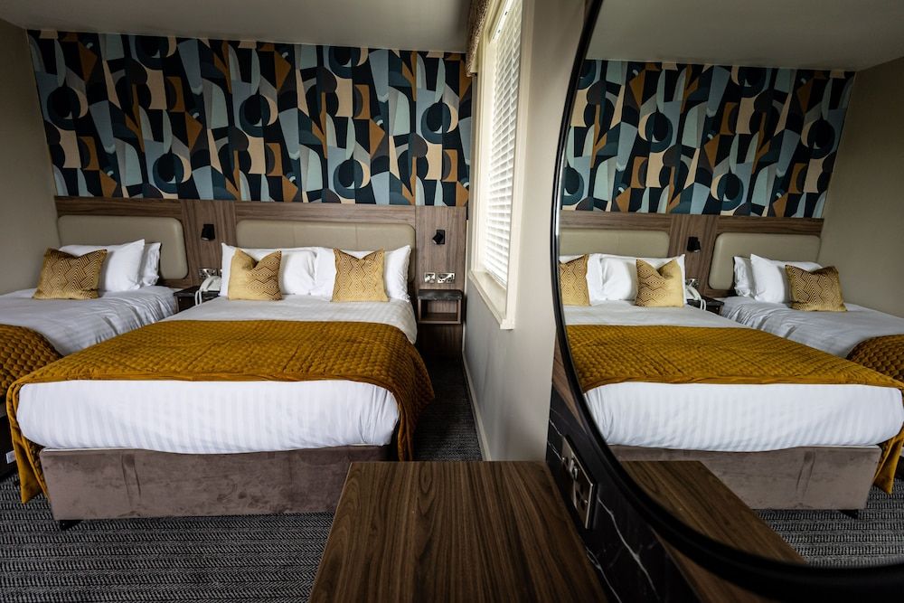 The Ballymac Hotel Triple Room