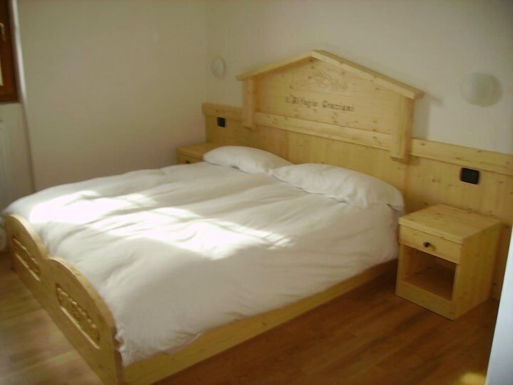 Room, 1 Queen Bed, Non Smoking, Mountain View